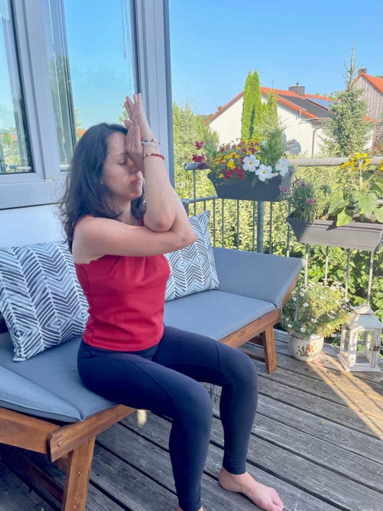 Yoga Serie | Yoga ohne Matte – Teil 2